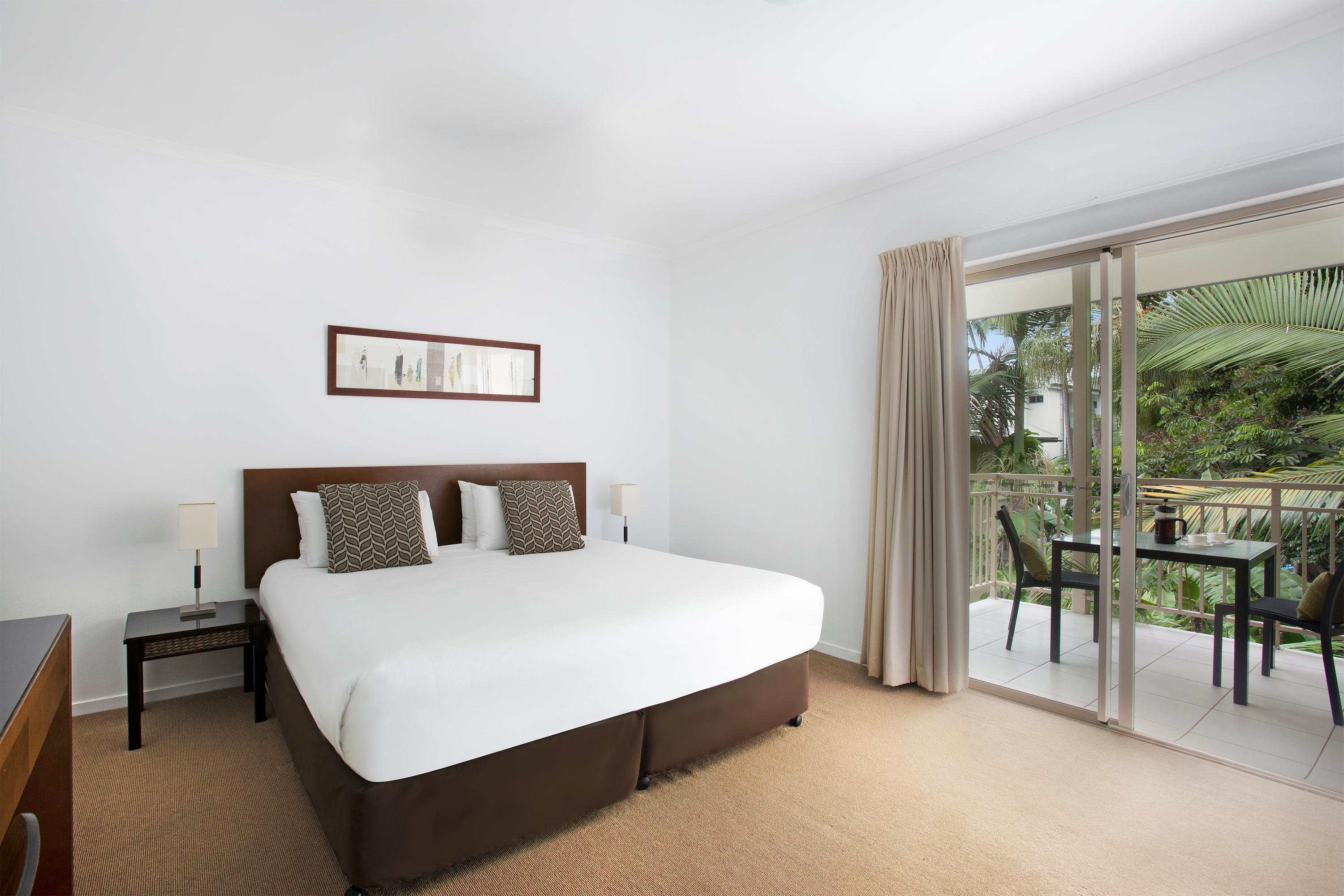 Mantra Amphora Hotel Palm Cove Exterior photo