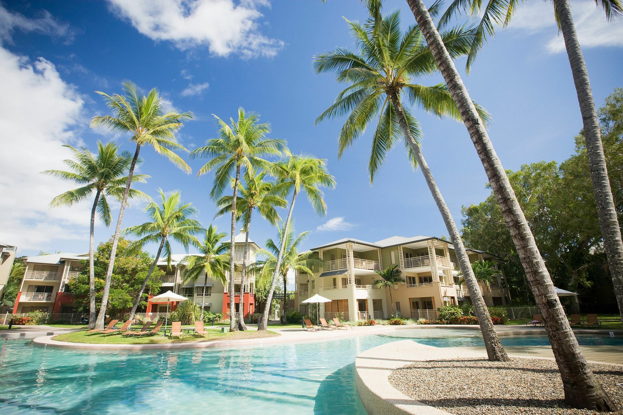 Mantra Amphora Hotel Palm Cove Exterior photo